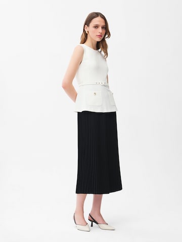 adl Dress in Beige