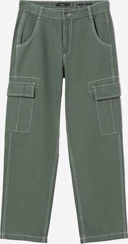 Bershka Regular Cargo Pants in Grey: front