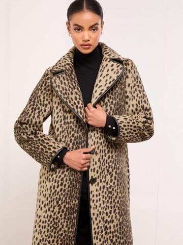 Lipsy Mantel in Braun