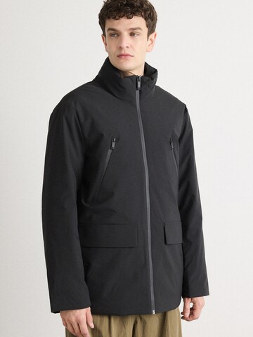 Calvin Klein Функциональная куртка в Черный: спереди