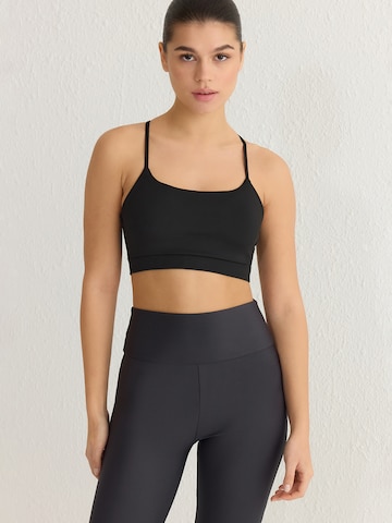 Trendyol Bustier BH in Zwart: voorkant