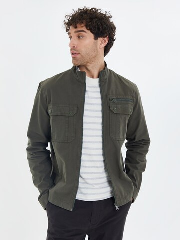 Threadbare Between-season jacket 'Rye' in Green: front