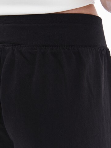 OXXO Tapered Broek in Zwart