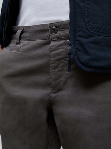 Scalpers Regular Панталон Chino в сиво