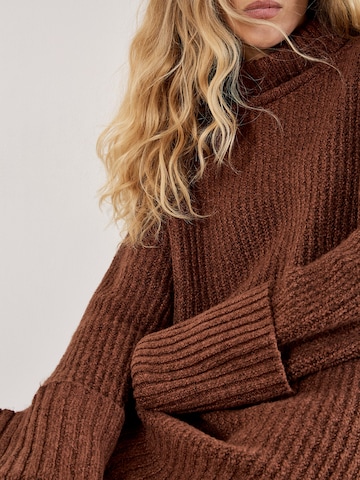 Robe ' ' Apricot en rouge