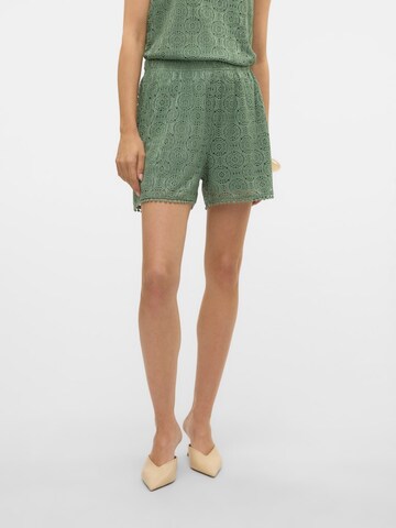 VERO MODA Regular Hose 'MAYA' in Grün: Vorderseite