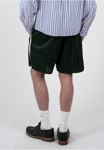 Prohibited Regular Pants 'Breakline' in Green