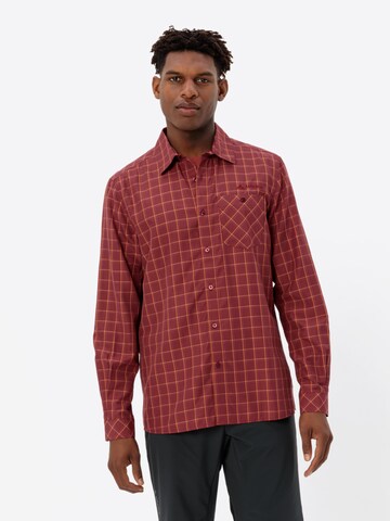 VAUDE Regular fit Athletic button up shirt 'Albsteig III' in Red: front