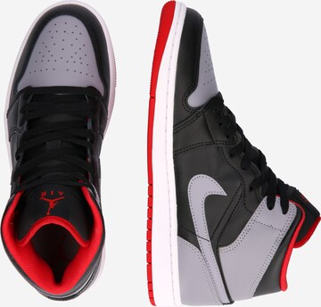 Jordan Σνίκερ ψηλό 'AIR JORDAN 1 MID' σε μαύρο