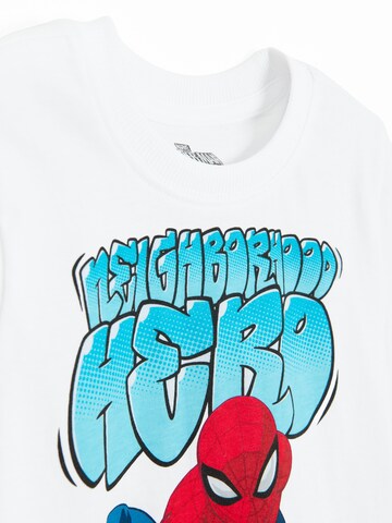 Set di Cool Club in colori misti