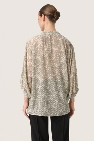 SOAKED IN LUXURY Blus 'Osaka Amily' i beige