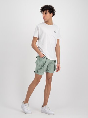 ALPHA INDUSTRIES Alt kitsenev Klapptaskutega püksid, värv roheline