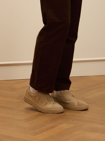 MANFIELD Slip-ons in Beige