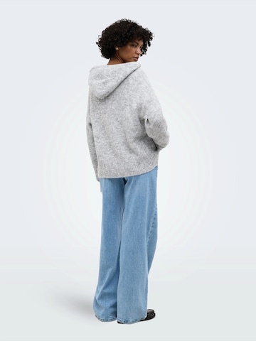 ONLY - Jersey 'ONLNELLIE' en gris