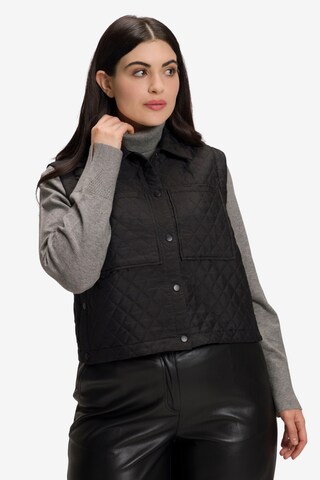 Ulla Popken Vest in Black: front