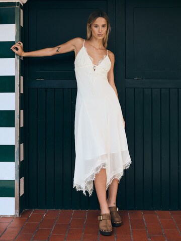 Bershka Nyári ruhák - bézs