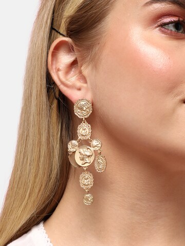 SOHI Ohrringe 'Aiyana' in Gold: Vorderseite