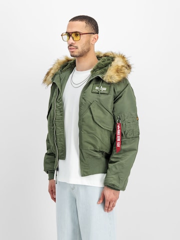 ALPHA INDUSTRIES Winterjacke in Grün