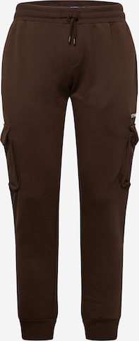 BURTON MENSWEAR LONDON Tapered Cargo trousers in Brown: front