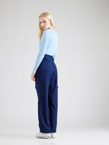 regular Pantaloni con pieghe 'CARGI' di Y.A.S in blu