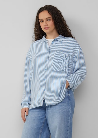 QS Blouse in Blauw: voorkant