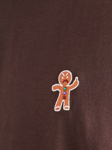 Iriedaily - Camiseta 'Cookieman' en marrón