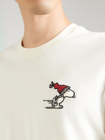 Tricou de la s.Oliver pe alb