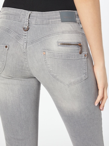 Skinny Jeans 'ALEXA' di FREEMAN T. PORTER in grigio