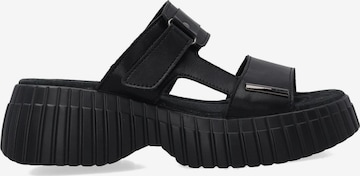 VENEZIA Mules in Black: front