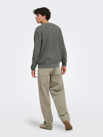 Pullover di Only & Sons in grigio