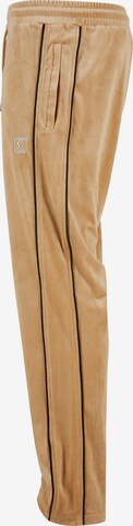 Karl Kani Regular Pants in Beige