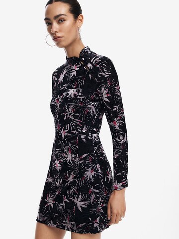 Rochie de la Desigual pe negru