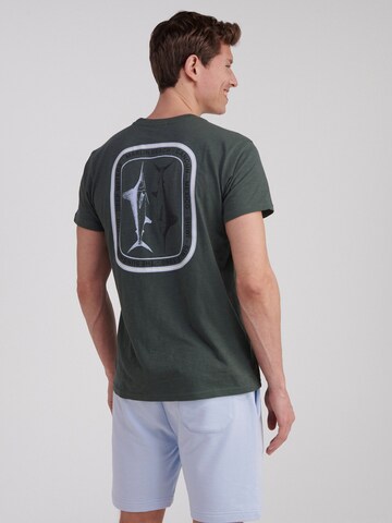 Tricou 'Marlin' de la Shiwi pe verde