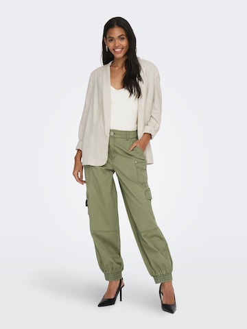 Effilé Pantalon cargo 'Stine' ONLY en vert