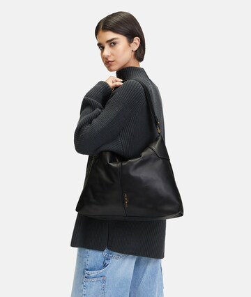Liebeskind Berlin Shoulder Bag 'Mila' in Black