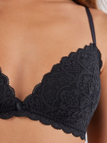 INTIMISSIMI T-Shirt BH 'TIZIANA' in Schwarz