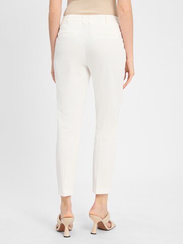 Coupe slim Pantalon à pince Marie Lund en beige