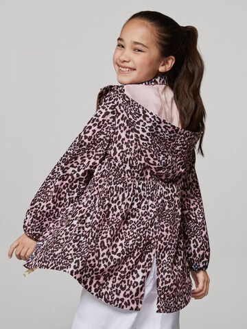 Lipsy Mantel in Pink