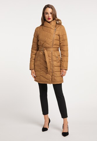 Cappotto invernale di faina in beige