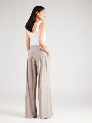 VILA - Pierna ancha Pantalón plisado 'VIARIKA' en gris