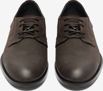 Bianco Lace-Up Shoes in Brown