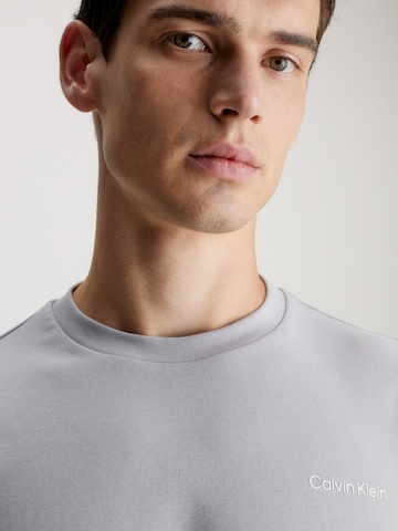 Calvin Klein T-Shirt in Grau