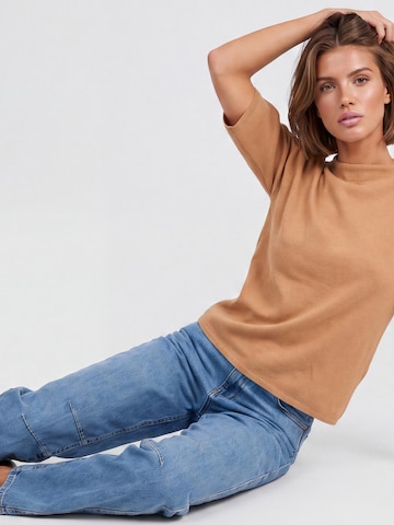 APART Pullover in Braun