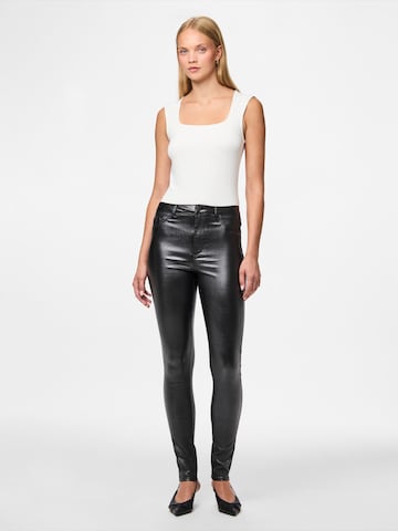 PIECES Skinny Pants 'PCHIGHSKIN' in Black