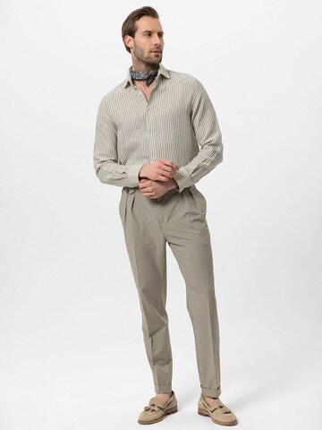 Antioch Regular fit Button Up Shirt in Green