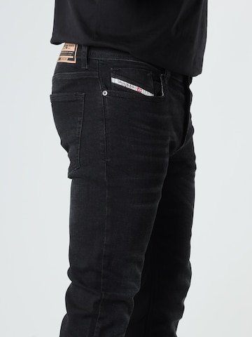 DIESEL Skinny Jeansy 'TROXER' w kolorze czarny