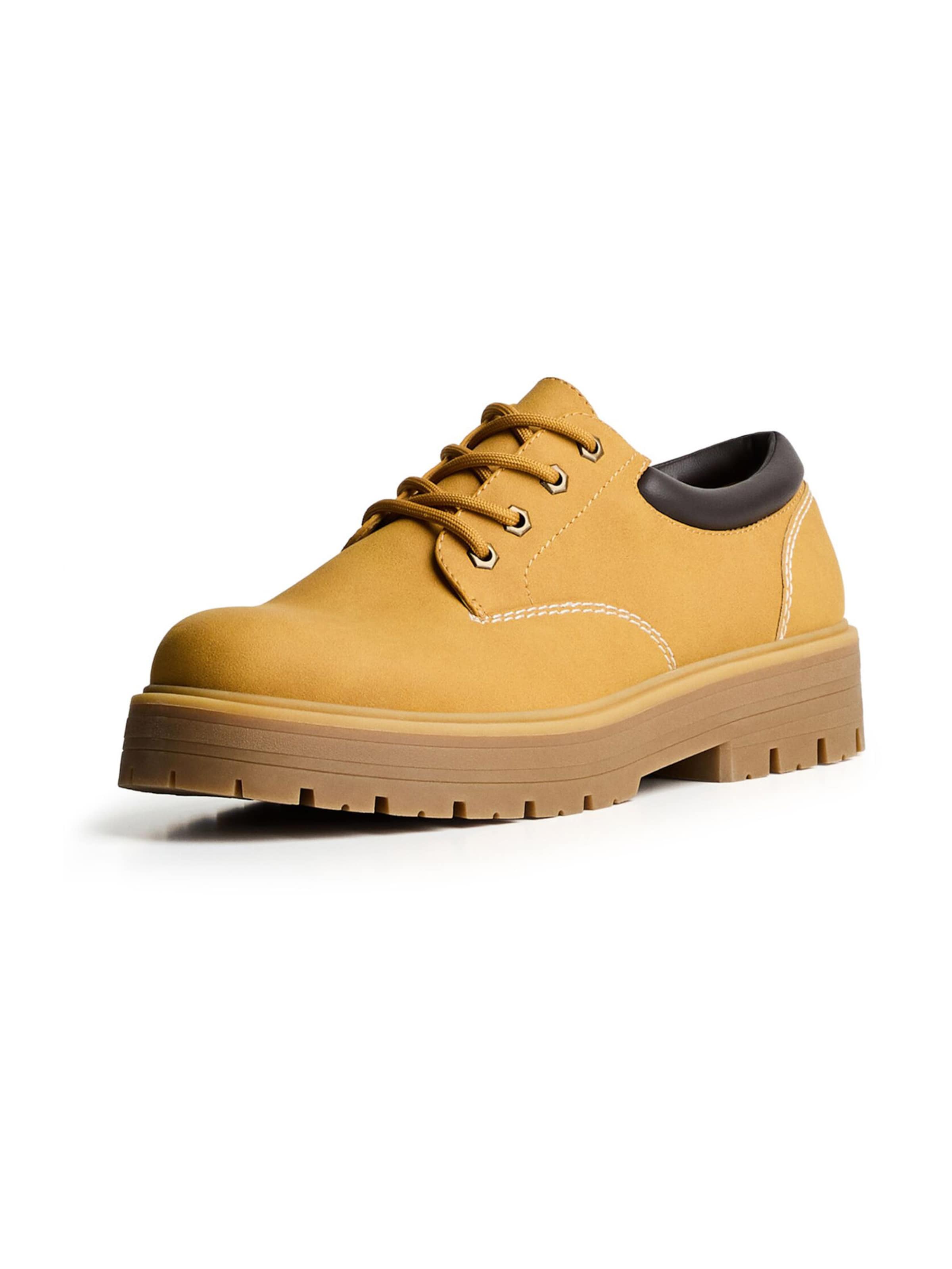 Bershka Šněrovací boty – hnědá: přední strana