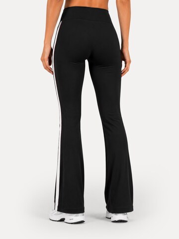 évasé Leggings 'Alassio' Smilodox en noir