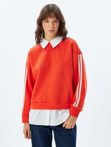 Koton Sweatshirt in Red: front
