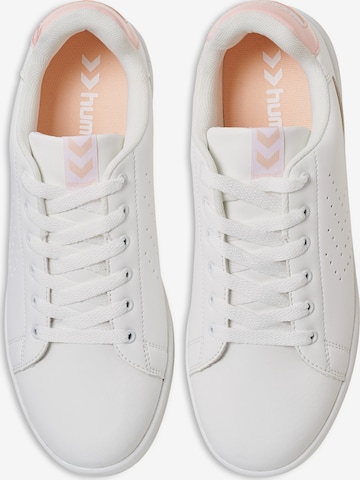 Hummel Sneakers in White